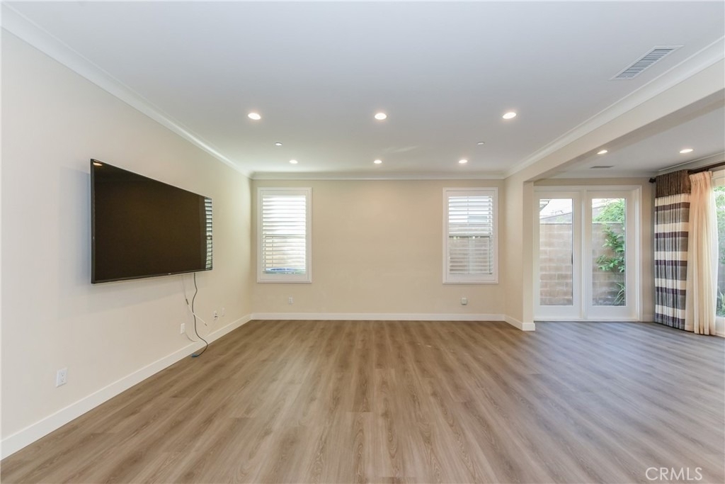 67 Elmdale - Photo 6