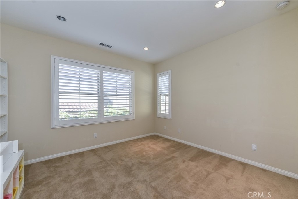 67 Elmdale - Photo 12