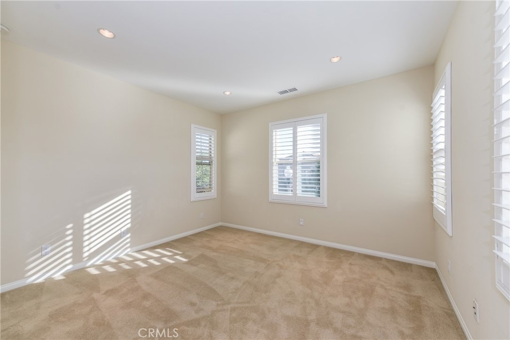 67 Elmdale - Photo 13