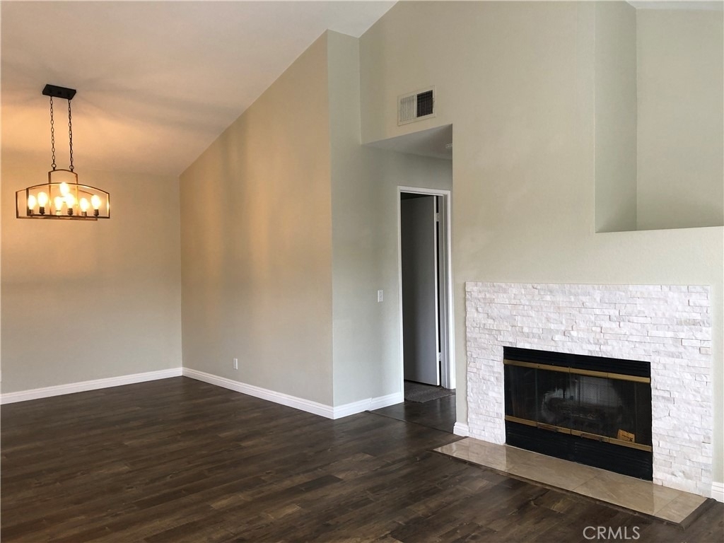 21897 Southgate - Photo 6