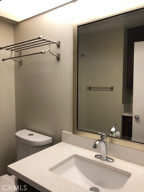 21897 Southgate - Photo 1