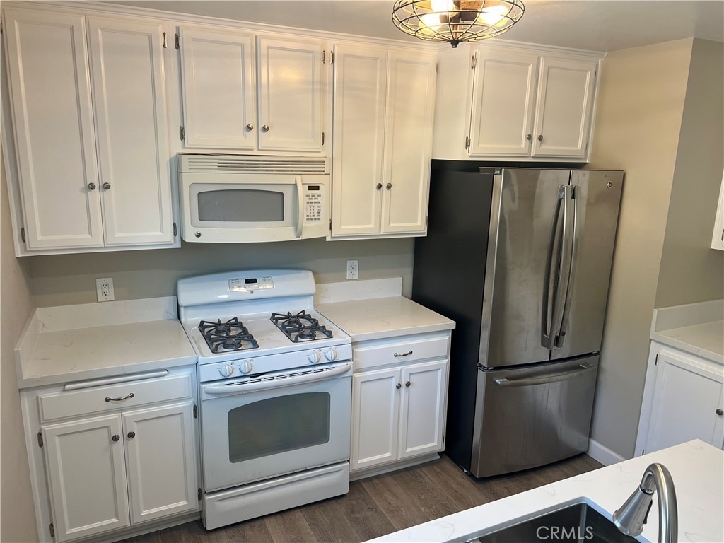 26 Elderglen - Photo 3