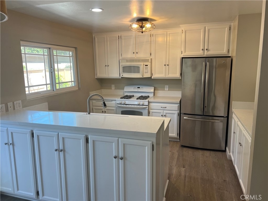 26 Elderglen - Photo 2