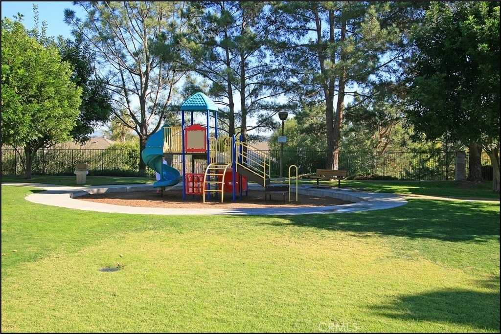 18 Parkwood - Photo 28