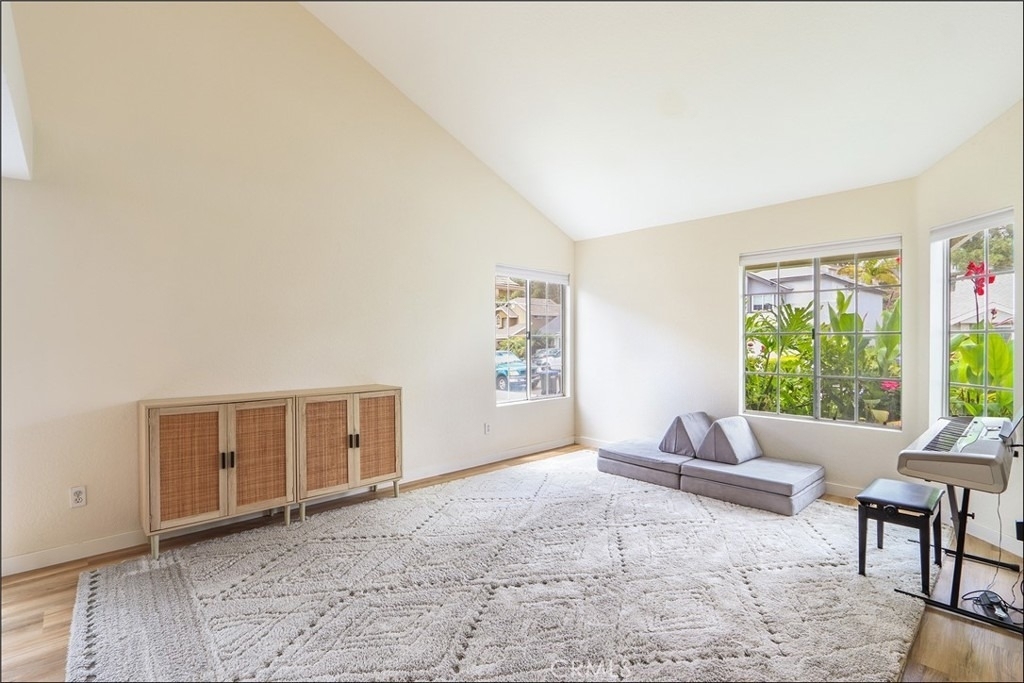 18 Parkwood - Photo 2