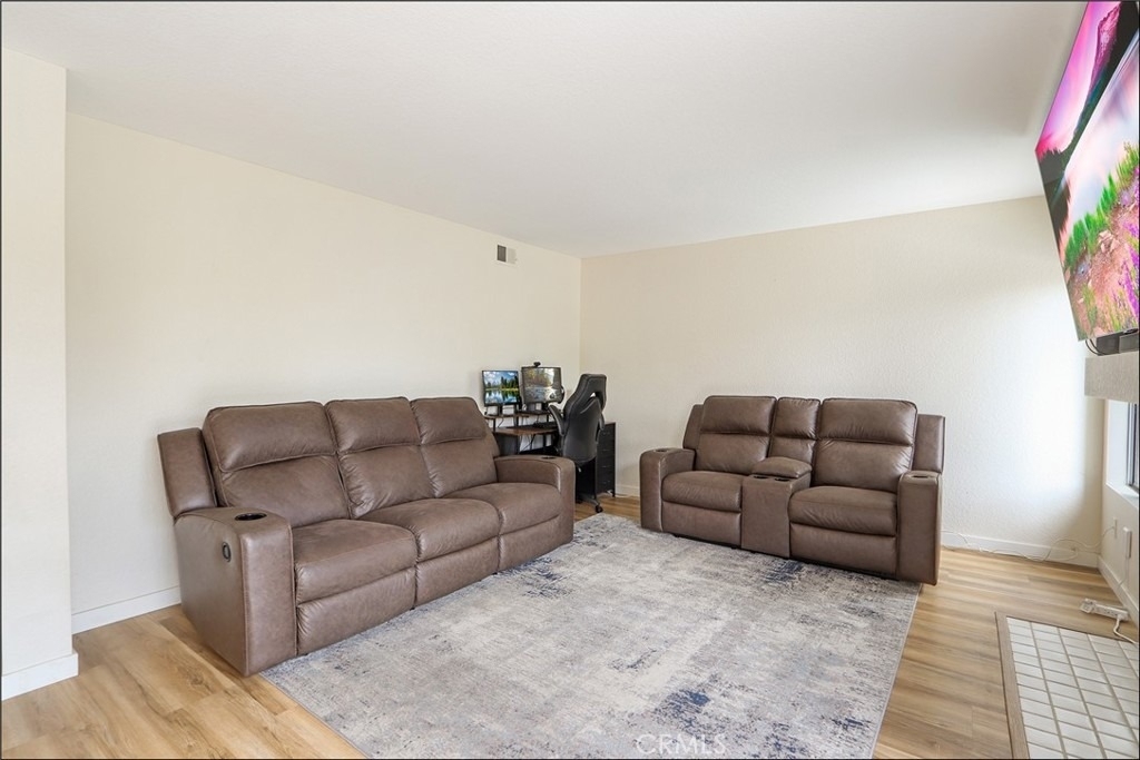 18 Parkwood - Photo 6