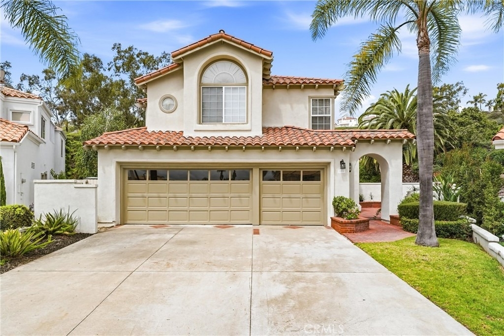 23302 Vista Carillo - Photo 0