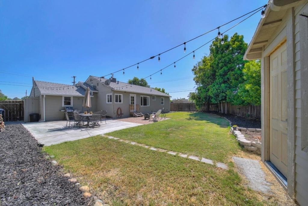 1024 Locust Street - Photo 15