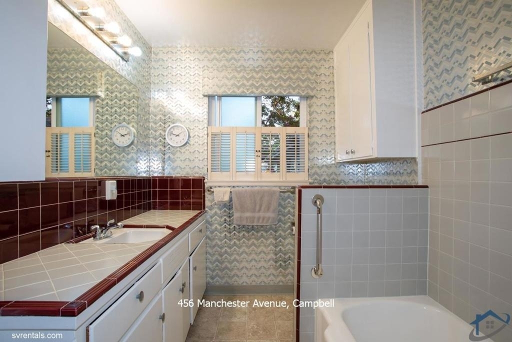 456 Manchester Avenue - Photo 18