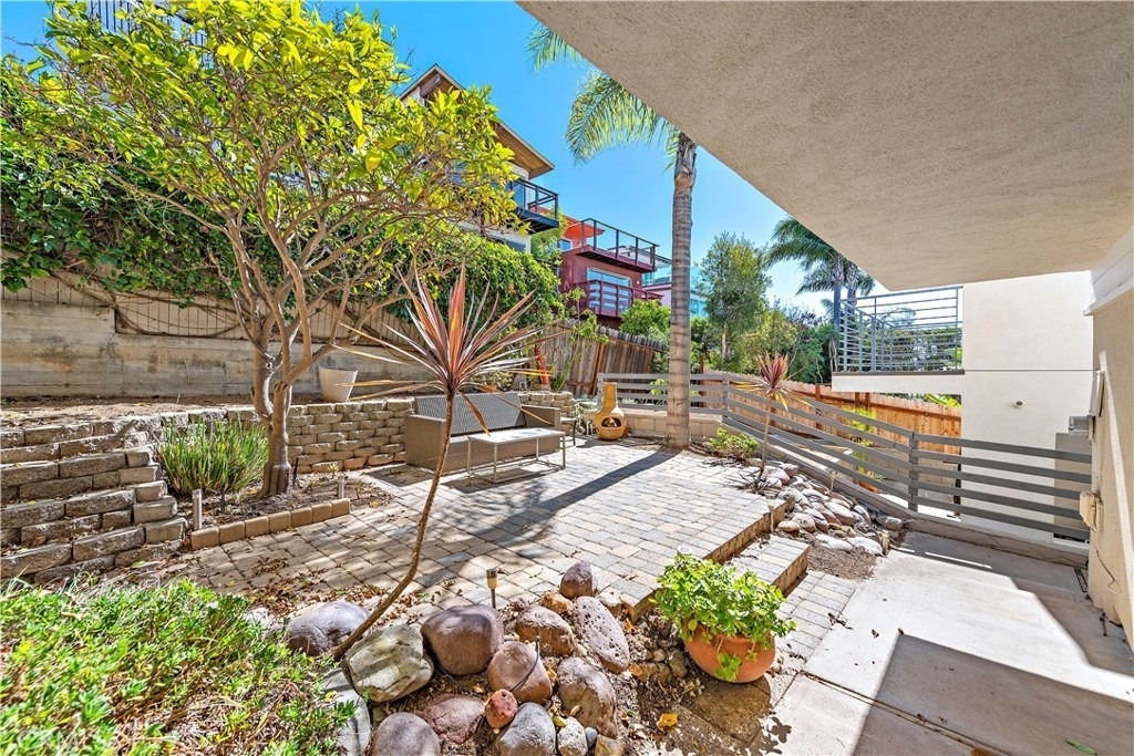 882 Acapulco Street - Photo 13
