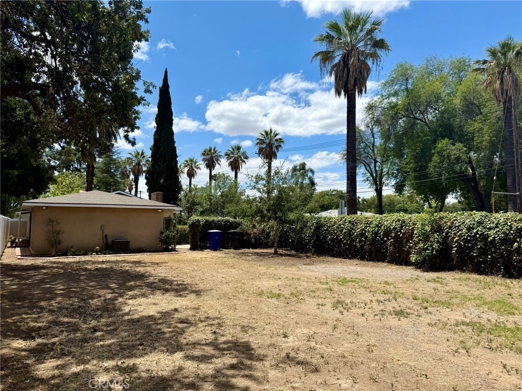 6074 Palm Avenue - Photo 14