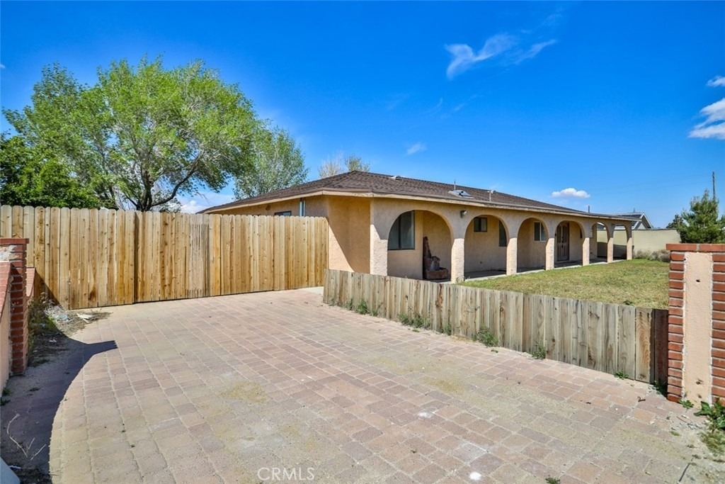 7033 W Avenue A2 - Photo 3