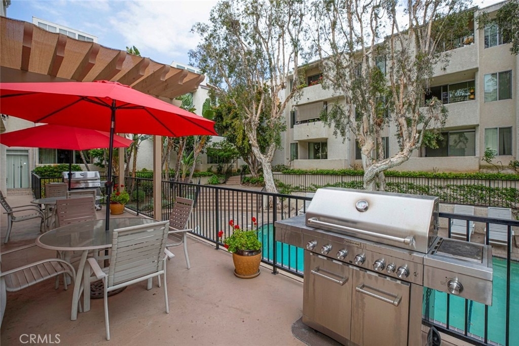 5325 Newcastle Ave. - Photo 14