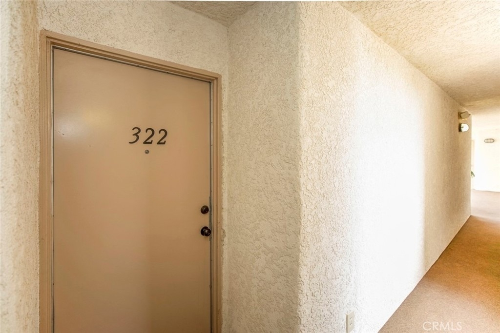5325 Newcastle Ave. - Photo 3