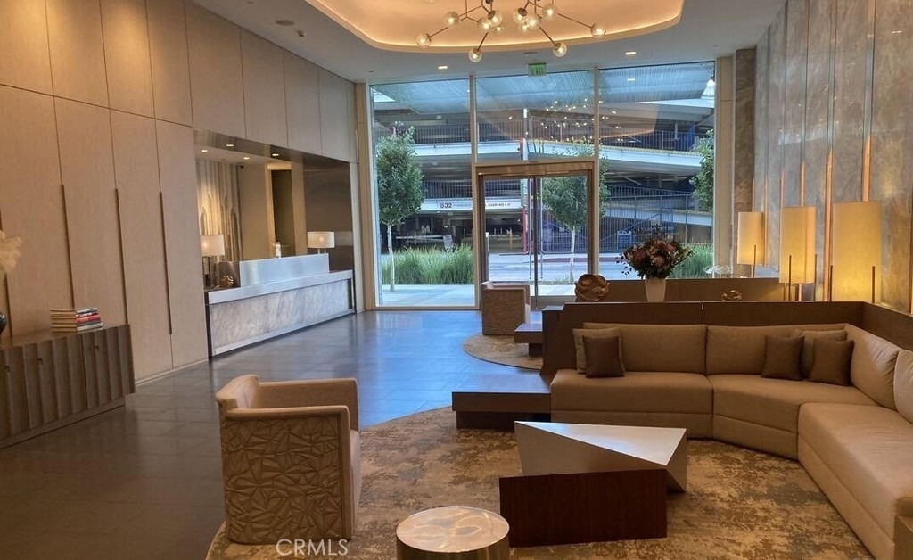 877 Francisco - Photo 11