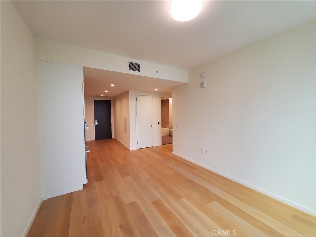 877 Francisco - Photo 4
