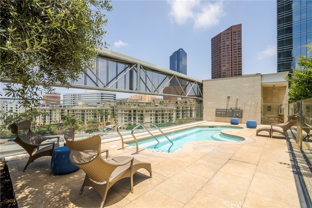 877 Francisco Street - Photo 24
