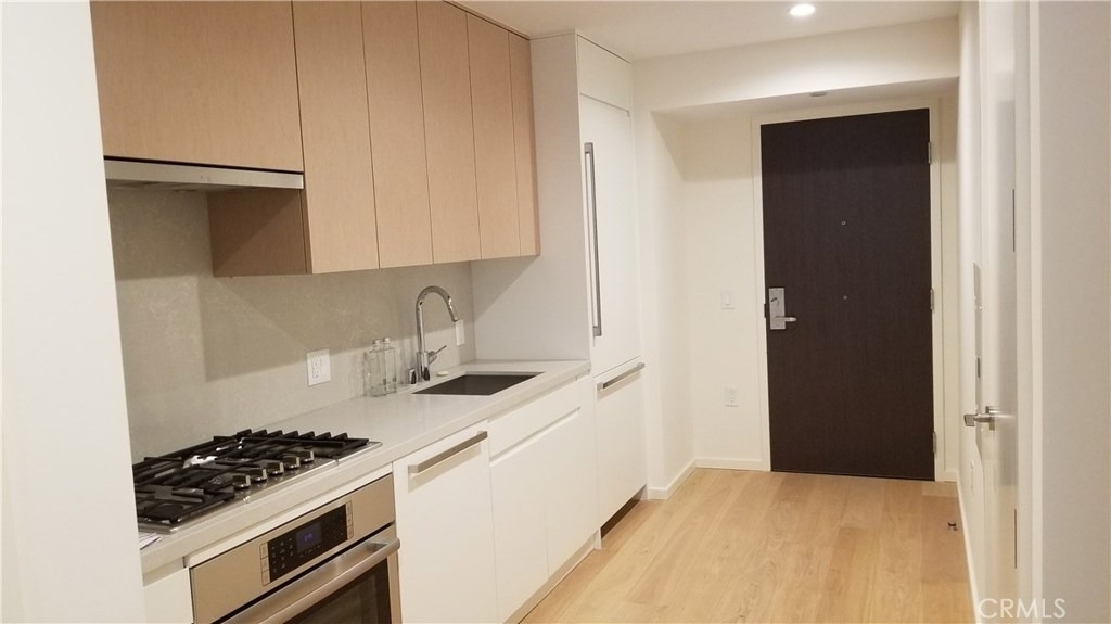 877 Francisco Street - Photo 1