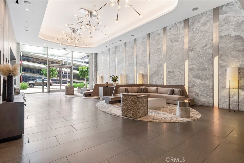 877 Francisco Street - Photo 14