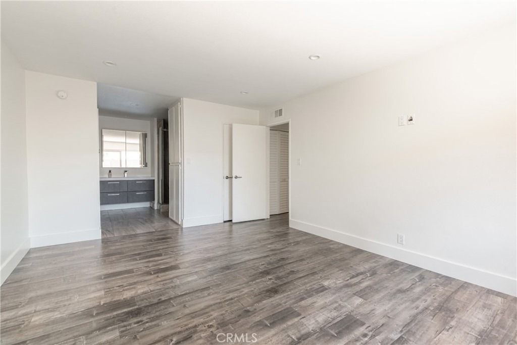5438 Mcculloch - Photo 8