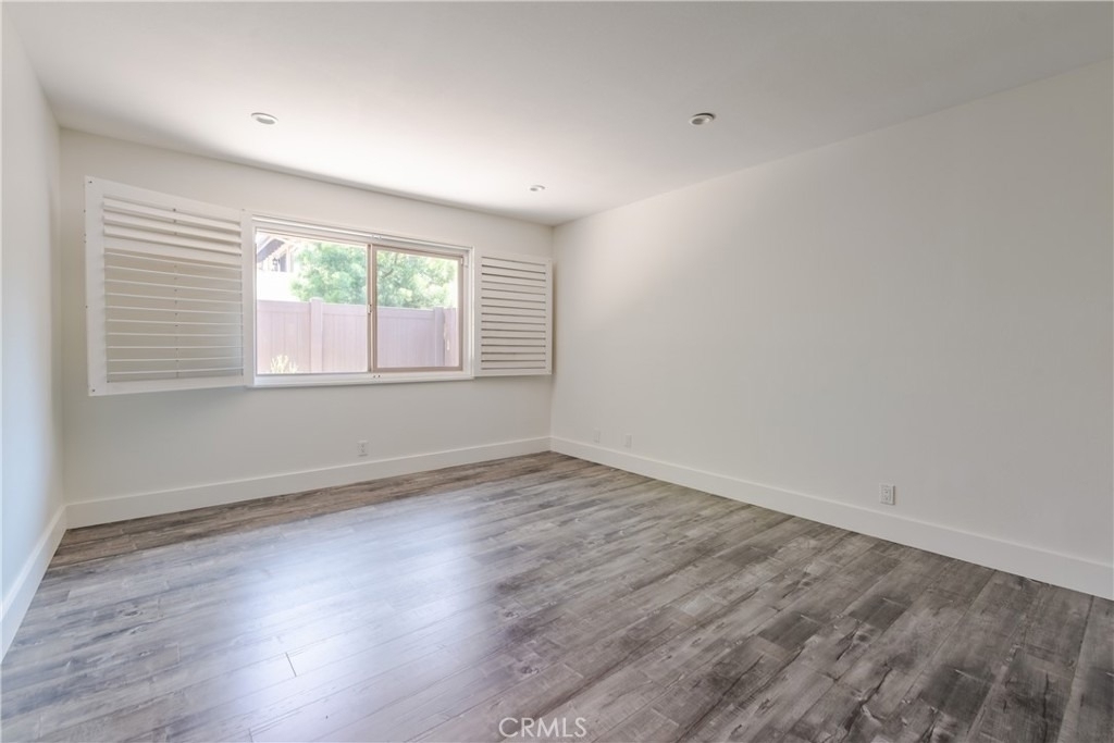 5438 Mcculloch - Photo 17