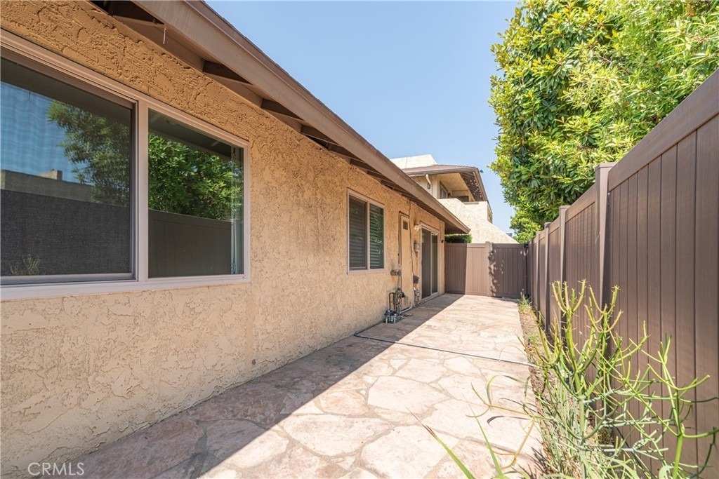 5438 Mcculloch - Photo 2