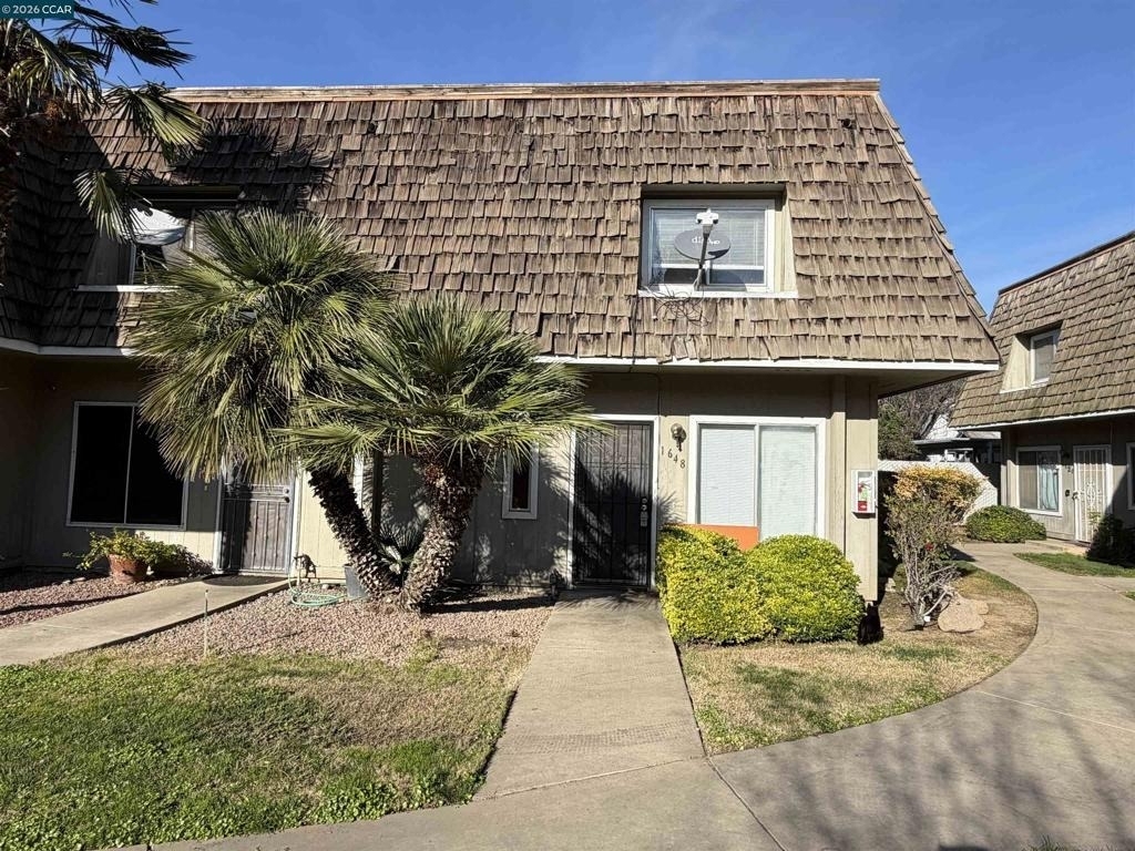 1648 W North Bear Creek Dr - Photo 0