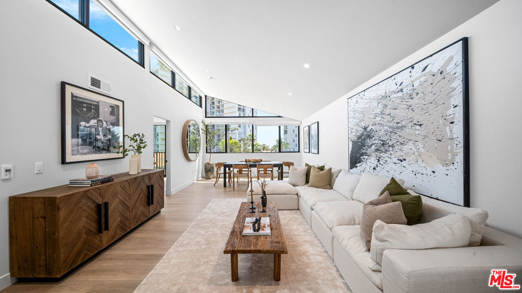 153 San Vicente Boulevard - Photo 27