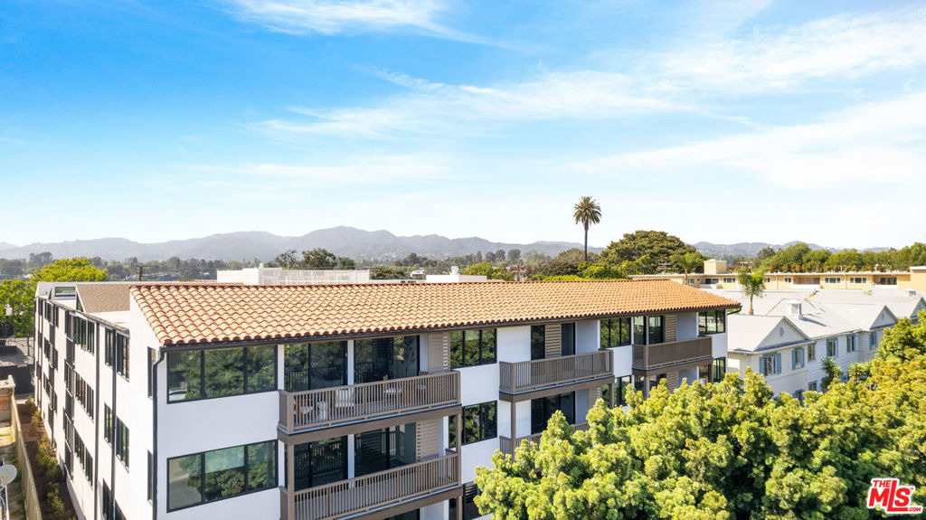 153 San Vicente Boulevard - Photo 5