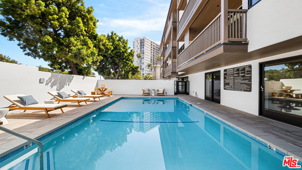 153 San Vicente Boulevard - Photo 34