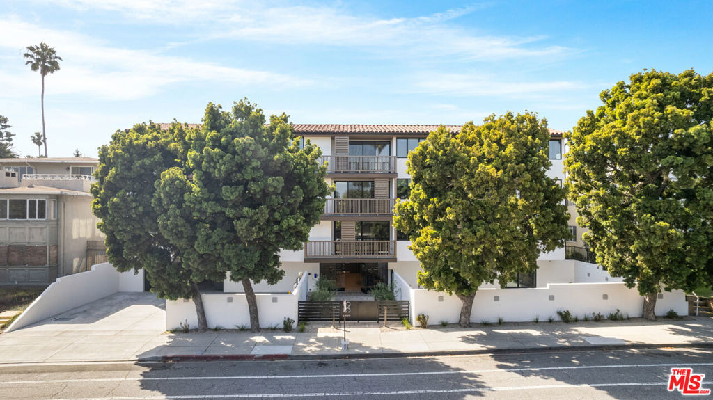153 San Vicente Boulevard - Photo 30