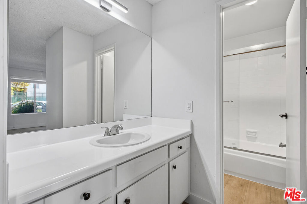 1352 S Carmelina Avenue - Photo 14