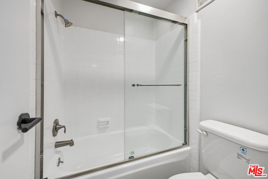 1352 S Carmelina Avenue - Photo 10