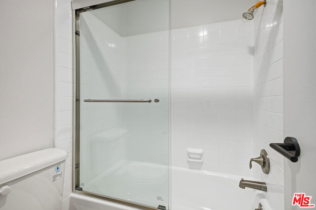 1352 S Carmelina Avenue - Photo 15