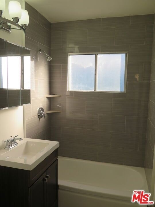833 N Kingsley Drive - Photo 16