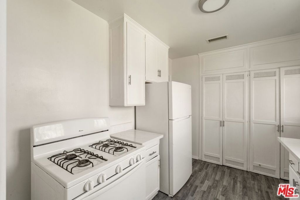 8610 S 6th Avenue - Photo 3