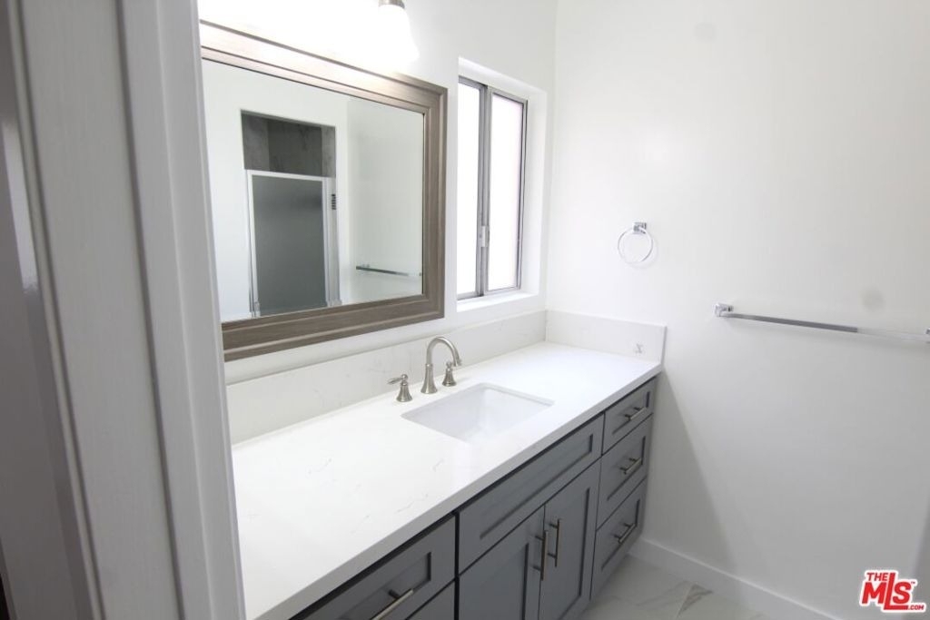 1825 Glendon Avenue - Photo 12