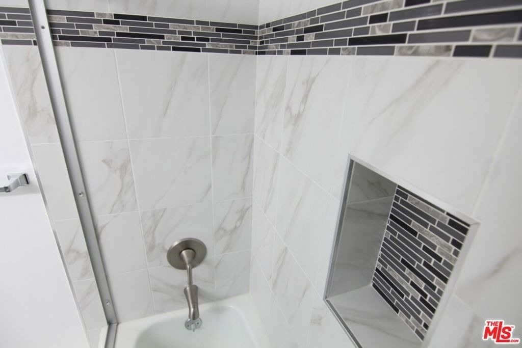 1825 Glendon Avenue - Photo 11