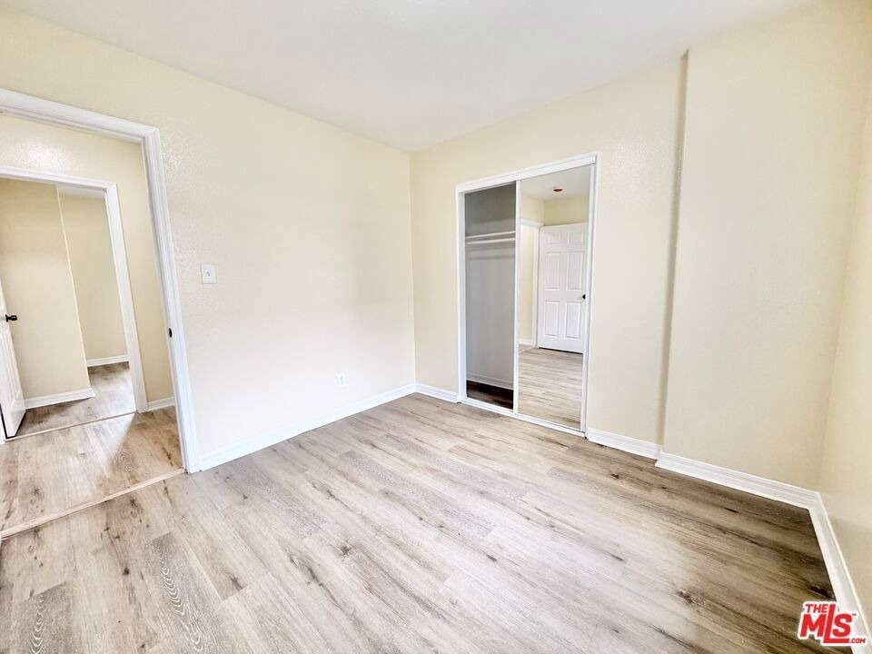 138 W 93rd Street - Photo 12