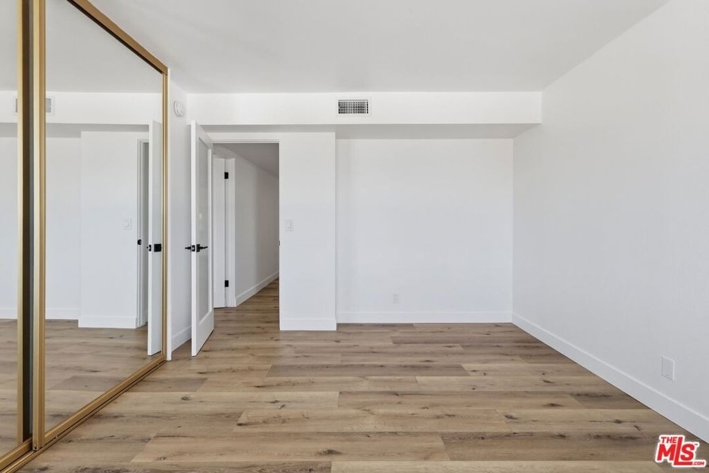 435 N Oakhurst Drive - Photo 33