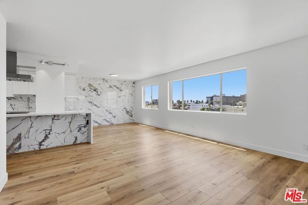 435 N Oakhurst Drive - Photo 15