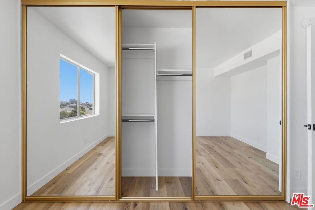 435 N Oakhurst Drive - Photo 32
