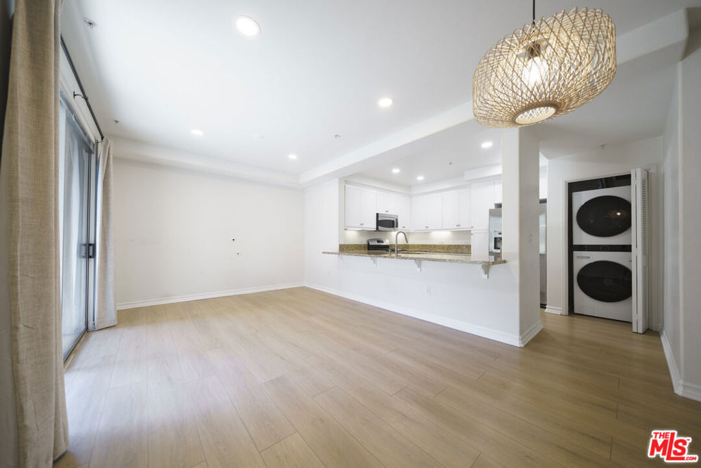 629 Traction Avenue - Photo 5