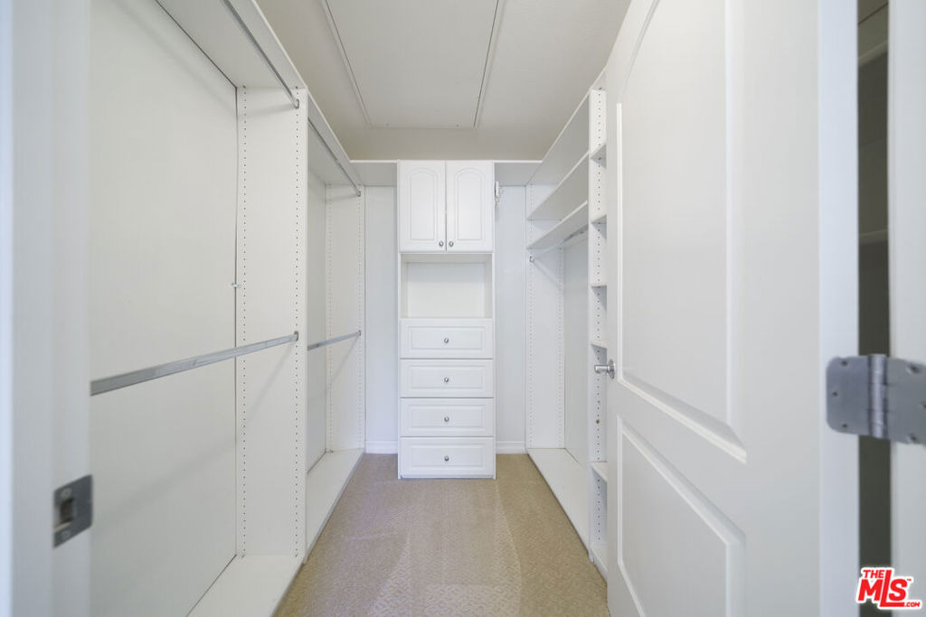 629 Traction Avenue - Photo 14