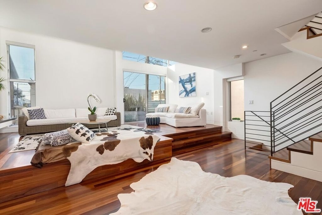 111 Eastwind Street - Photo 4