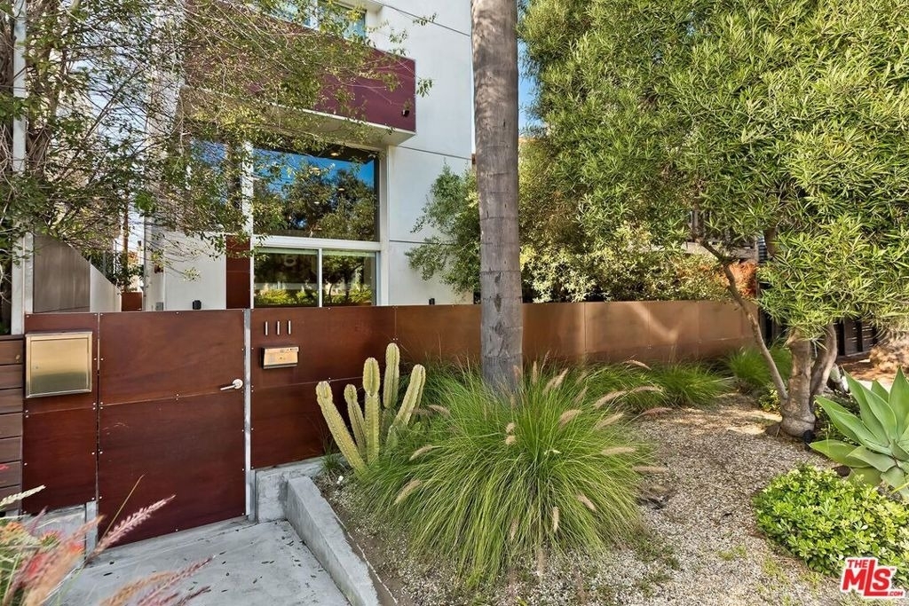 111 Eastwind Street - Photo 7