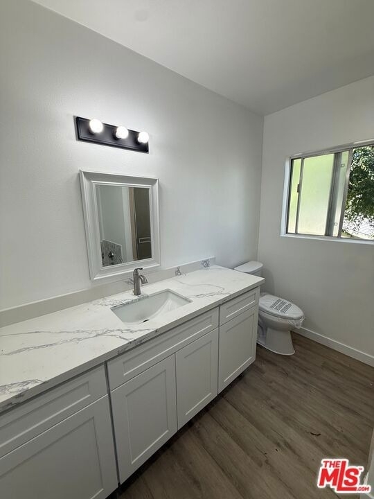 222 N Avenue 66 - Photo 5