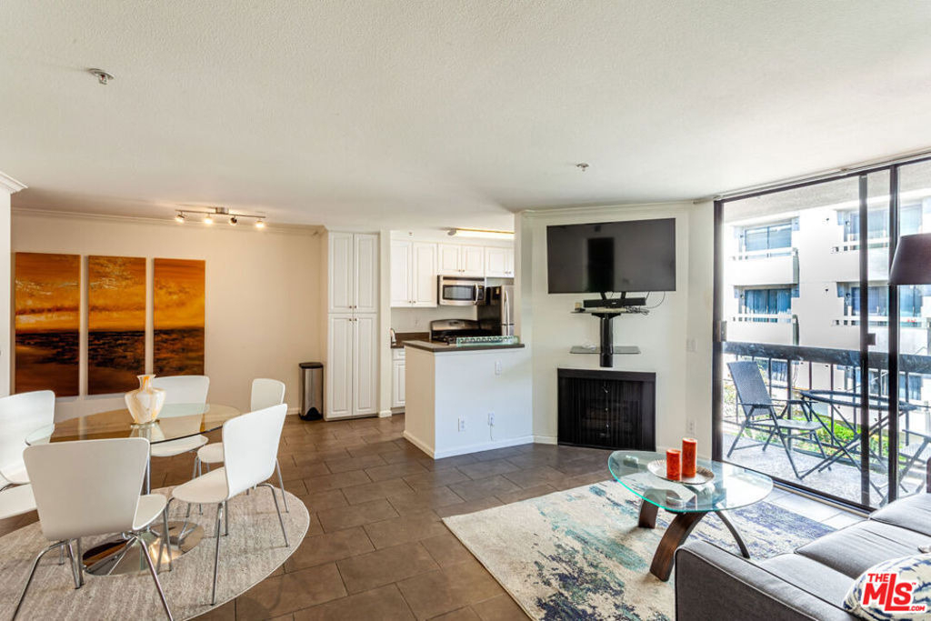 7320 Hawthorn Avenue - Photo 4