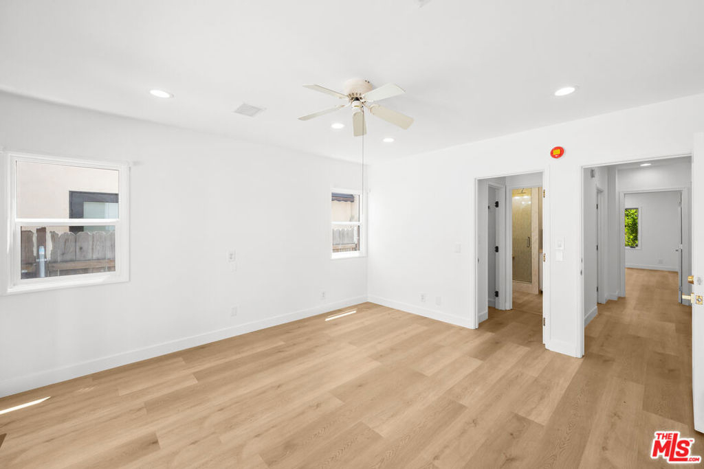 244 S Almont Drive - Photo 14