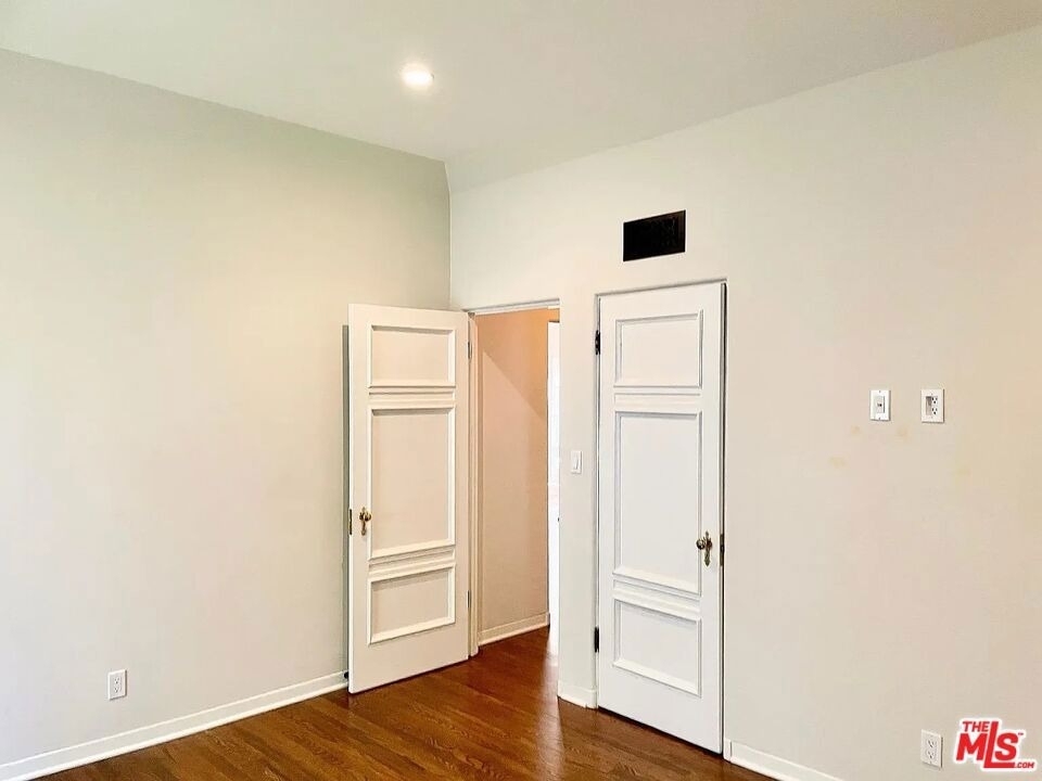 1330 N Harper Avenue - Photo 18